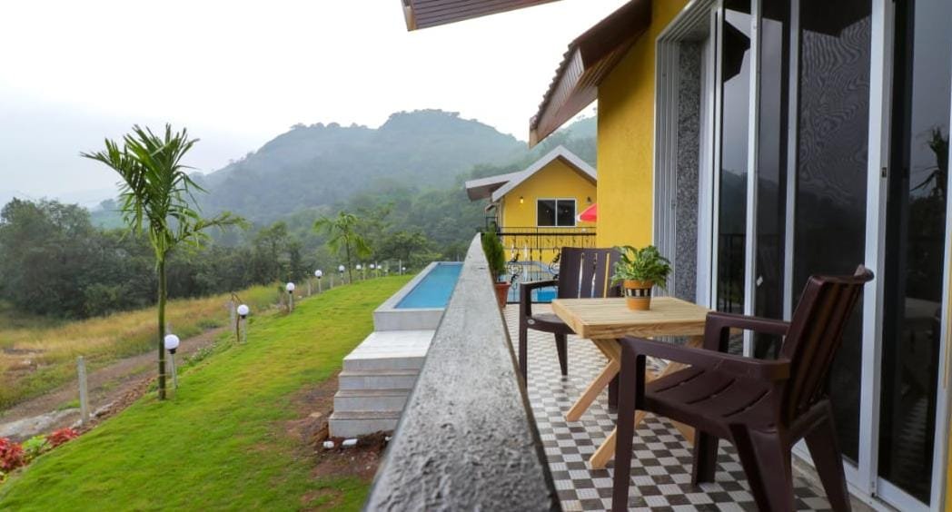 Private pool